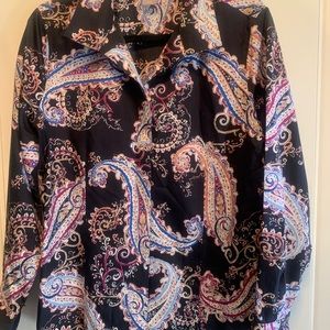 Chico’s No Iron Paisley blouse Sz 2 Brand New